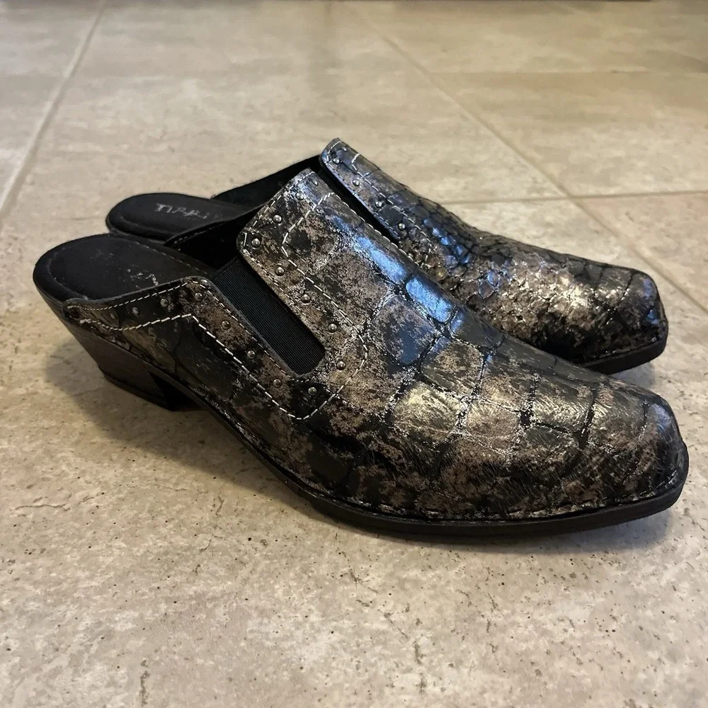 Tirrenia Italian Shoes Mules Sz. 10  Metallic Shimmer Low Heel Witchy Gothic - Picture 8 of 10